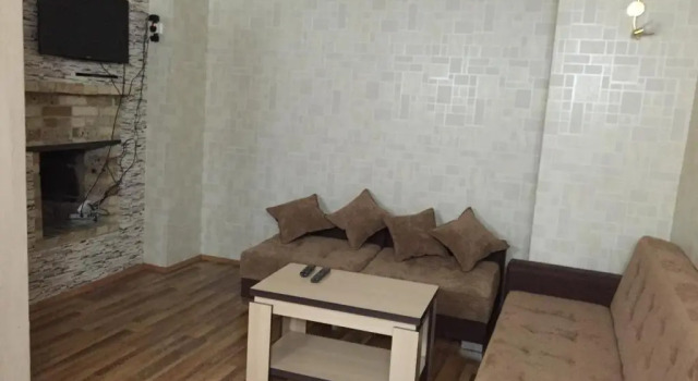Maias Apartment on Rustaveli, Забронировать Апартаменты/квартира Недорогие отели Тбилиси, рядом с Марджанишвили, недорого
