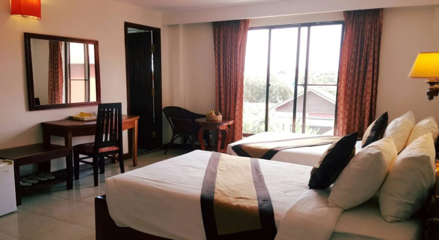 Angkor Vireak Chey Hotel, Забронировать Отель Отели Сиемреап 3 звезды, рядом с Ночной рынок Ангкор, 3*