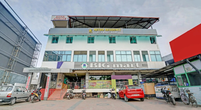 SPOT ON 80985 Metro Residency, Reserva ahora Casa o chalet Maradu India