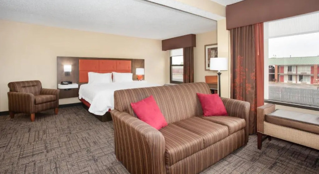Люкс Hampton Inn Jonesboro