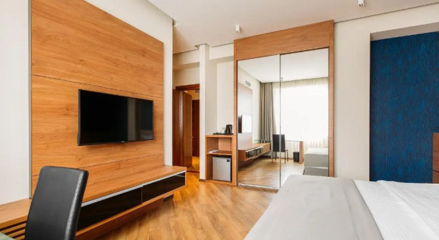 Люкс с 2 комнатами Hotel Tbilisi Tower
