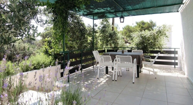Emily - 50m From Beach - A4, Prenota Hotel Hotel a Croatian Islands con parcheggio, Parcheggio