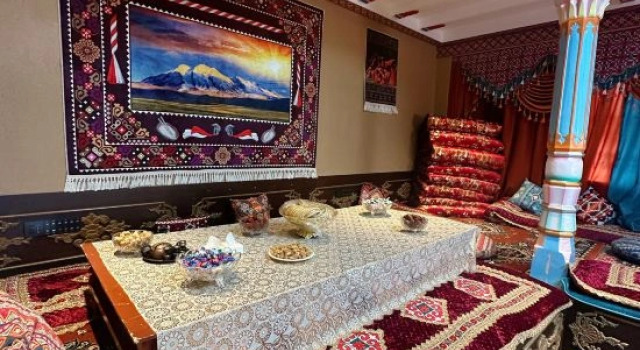 East Search Culture Hotel (Tashan Pamir Tourist Area Qishi Square Branch), Prenota Hotel Hotel a Xinjiang con parcheggio, Parcheggio