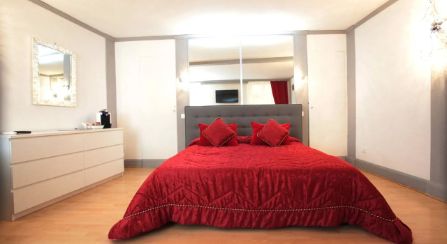 Luxury Fashion Suites