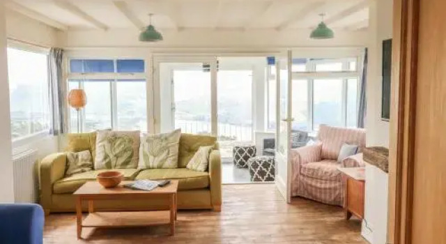 Windrush, Reservar Casa de férias Moradias em Trenance, Vila
