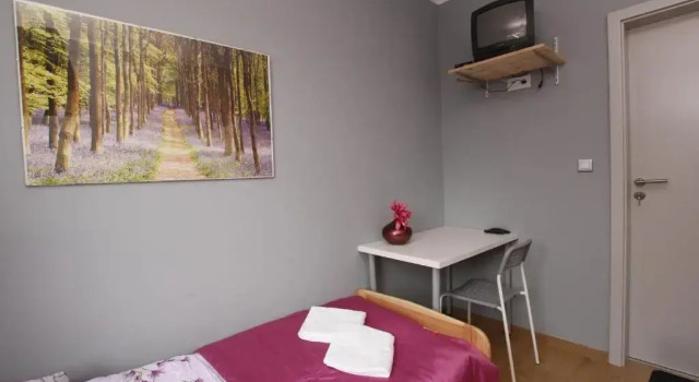 Номер Economy Hostel w ogrodzie