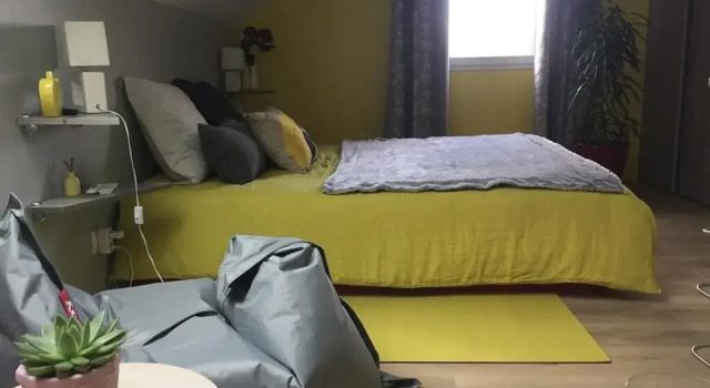 Maison a la campagne à 2 km du circuit de Bresse, Rezervasyon Otel  