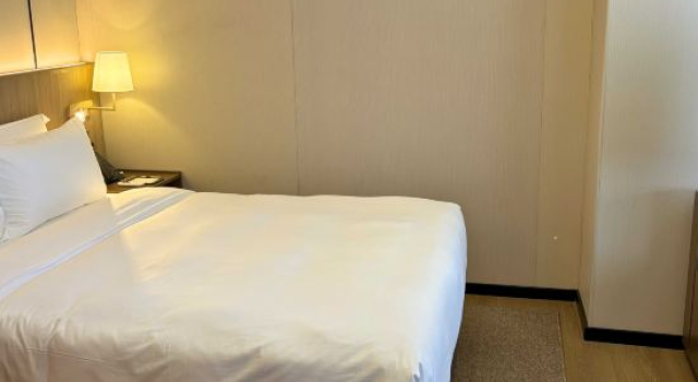 Двухместный полулюкс с 2 комнатами Wyndham Garden Manila Bay