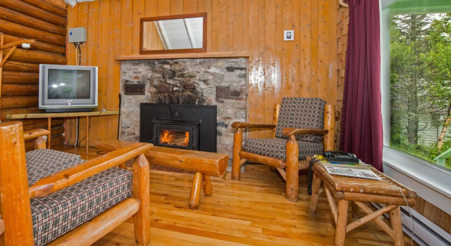 Au Pic de l'Aurore Motel-Chalets, Reservar Chalé Perce Gaspé Peninsula