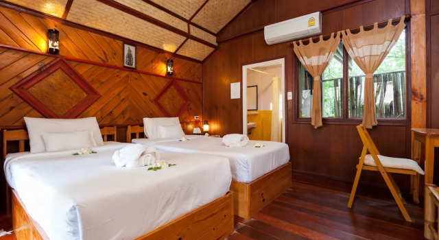 Бунгало Standard с балконом Palm Leaf Resort Koh Tao