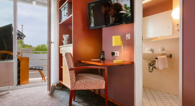 Одноместный номер Standard с балконом Hotel Helgoländer Klassik