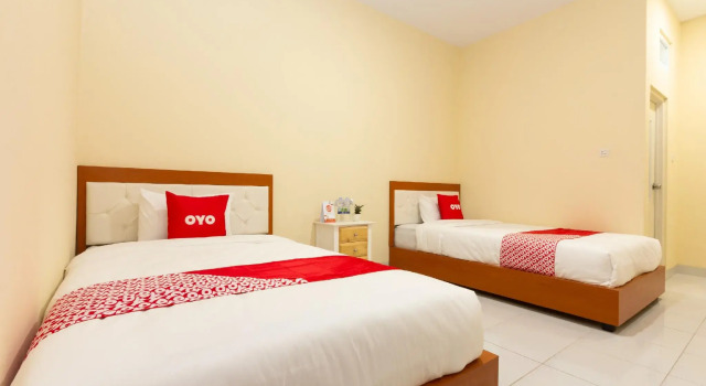 Двухместный номер Standard OYO 2008 Sellinas Family Residence Syariah