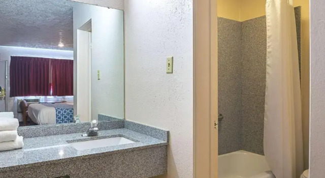 Номер Standard Rodeway Inn