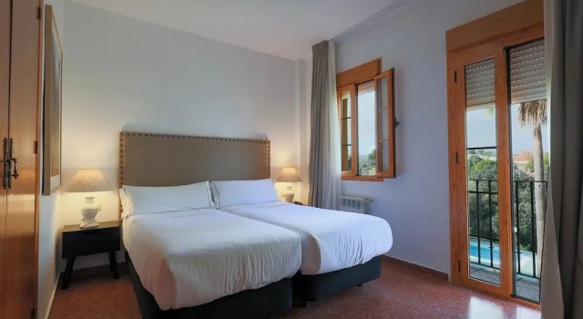Двухместный номер Standard Hotel Tugasa El Almendral