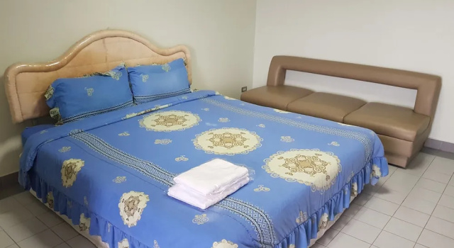 Номер Deluxe с балконом Aek Udon Apartment