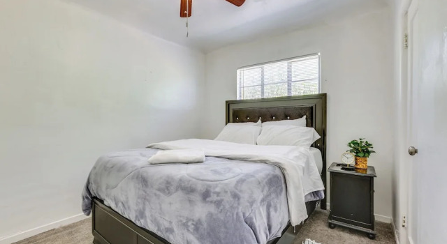 Peaceful & Bright Condo: 4 Mi to Downtown Phoenix!, Забронировать Отель Отели Финикс 3 звезды, рядом с Больница и медицинский центр Святого Иосифа, 3*