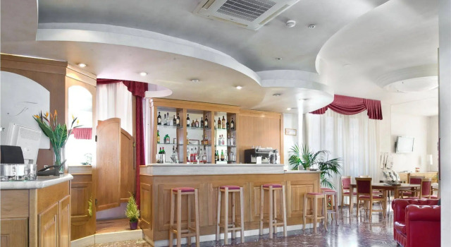 Hotel Franchi, Забронировать Отель Новоли - Сан Донато Флоренция