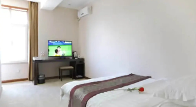 Super 8 Hotel