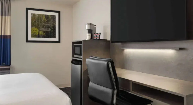 Номер Standard Microtel Inn & Suites by Wyndham Boisbriand