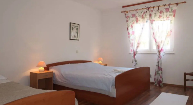Apartment Dora Spiez 15205