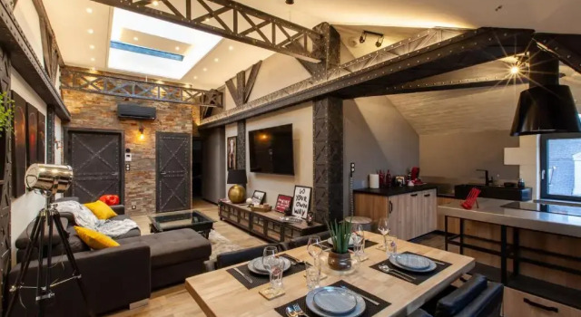 Апартаменты OLuxuxy49 - Appartements T3 de prestige, Place du Ralliement, 2ème 3ème et 4ème étage SANS ASCENSEUR