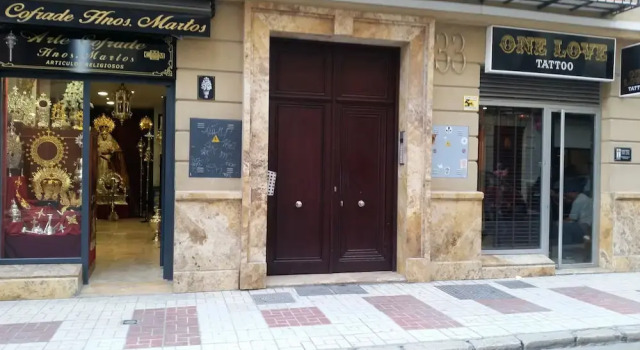 Calle Carretería & Pool, Забронировать Отель Отели Малаги с парковкой, рядом с Centro Comercial Larios Centro, Парковка