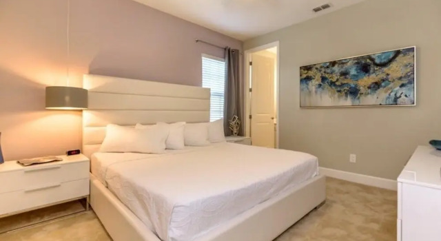Ultimate Reunion Home Modern Furnishings 5 Bedroom Villa by Redawning, Rezerwuj Willa Reunion Floryda