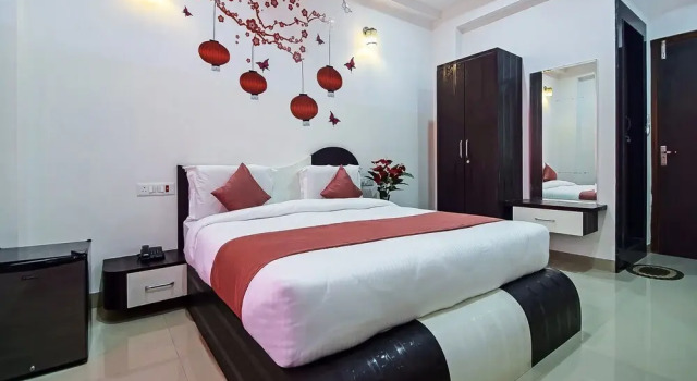 Hotel White Tulip by OYO Rooms, Rezervovat Hotel Hotely v Rajasthan s parkováním, Parkování