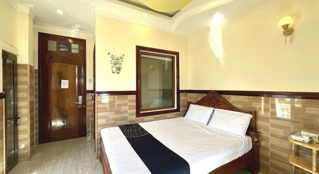 Двухместный люкс с видом на город Capital O 1198 Dinh Loan Hotel