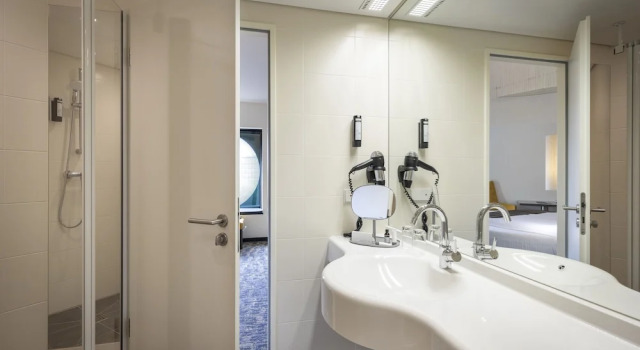 Номер Deluxe ARCOTEL Onyx Hamburg