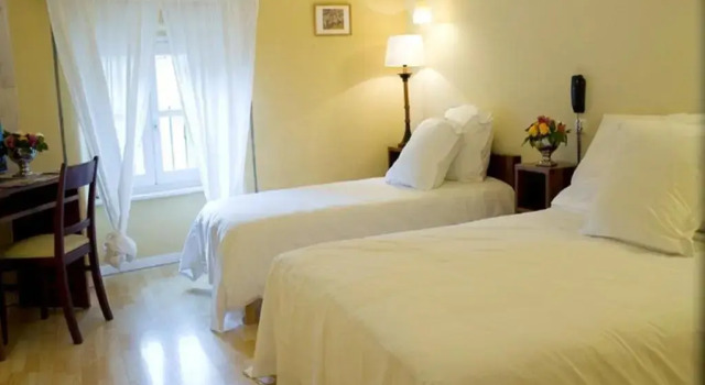 Трёхместный номер Standard с видом на горы Hotel La Bougnate