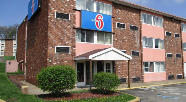 Motel 6-New Stanton, PA, Buchen Sie Motel New Stanton Pennsylvania