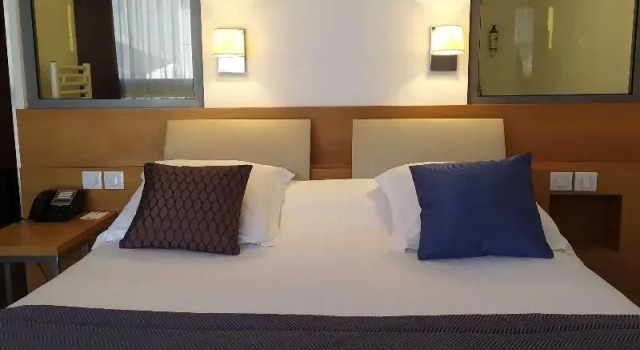 Номер Standard Best Western Premier Hôtel du Vieux-Port