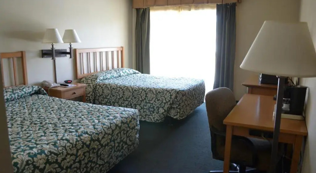 Четырёхместный номер Standard SeaSide Inn & Suites
