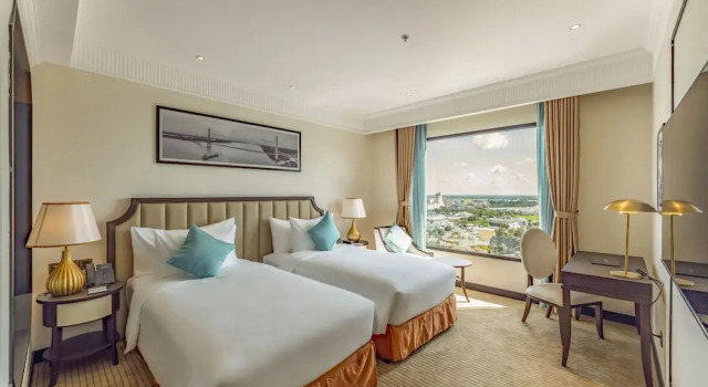 Двухместный номер Deluxe с видом на реку Charmant Suites a Boutique Hotel Can Tho