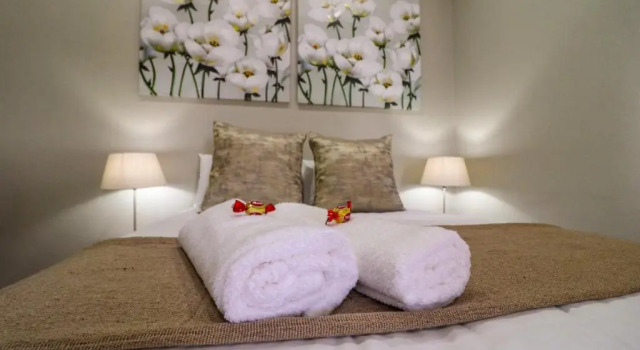 The Honeycomb, Buchen Sie Hotel Kimberley Nordkap