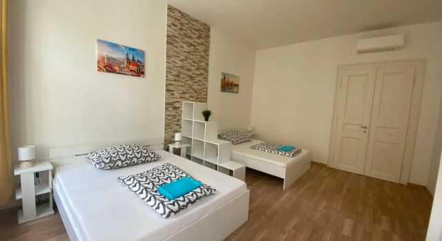 Designed apartment next to Vaclav square with terrace and private garage, Забронировать Апартаменты/квартира Апартаменты Праги, рядом с Намести Миру, Апартаменты/квартира