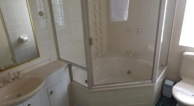 Номер Executive Puffers Inn Logan Motel