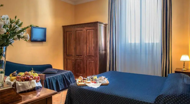 Трёхместный номер Hotel Caracciolo