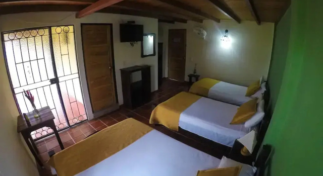 Четырёхместный номер Standard Finca Hotel La Quinta Porra