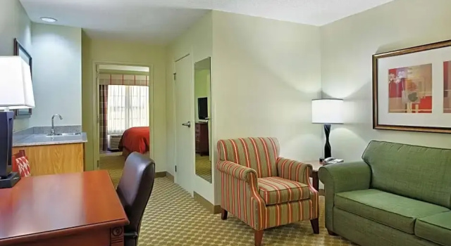 Двухместный люкс Country Inn & Suites by Radisson, Rock Falls, IL