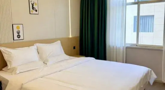 Кровать в общем номере (женский номер) Mandan hospital. Naxi Homestay (Zhongyi Market Store, Old Town, Lijiang)