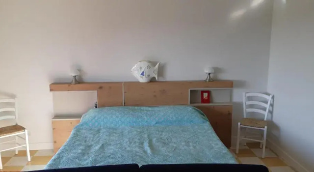 Neptune 5, top floor, sea view