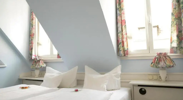 Трёхместный номер Standard Hotel Till Eulenspiegel - Nichtrauchhotel