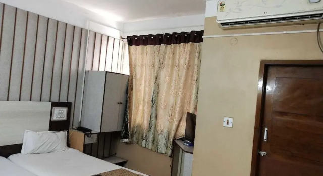 iROOMZ Hotel Abhiman, Prenota Hotel Davanagere Karnataka