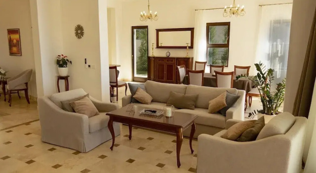 Villa Luxury Oak Leaf Residences