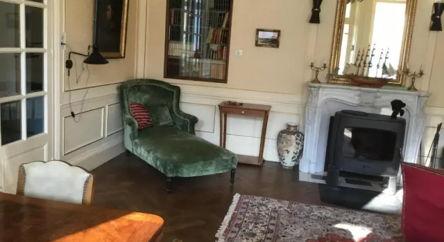 Villa Meyriem, Rezervovat Vila Hotely v Doubs s parkováním, Parkování