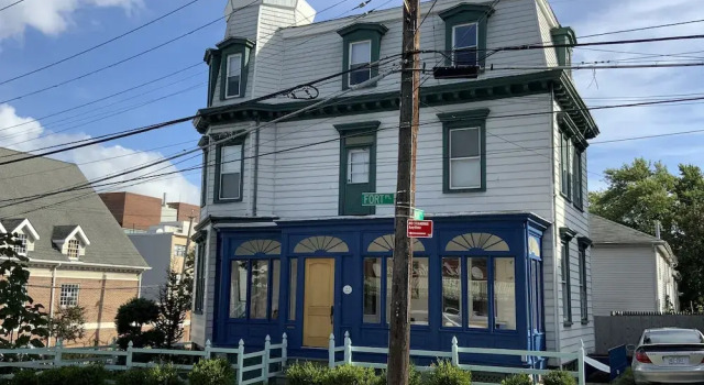 Fort Pl B&B and Gallery, Prenota Hotel Staten Island New York Area Metropolitana