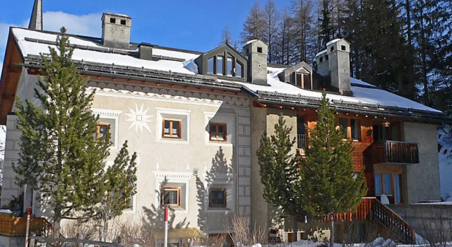 Chesa Cantieni, Book Hotel La Punt Chamues-ch 