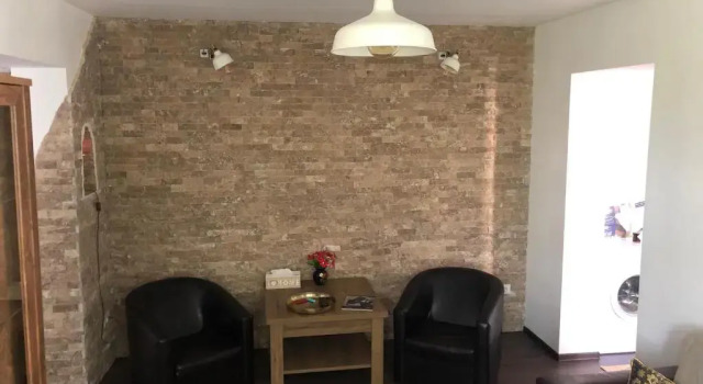 Huoneisto Downtown Apartment
